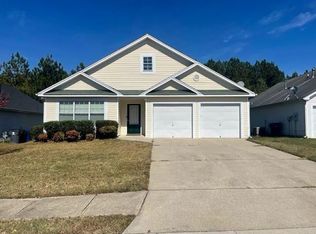 208 Fairgrove Ln, Fairburn, GA 30213