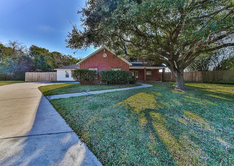 1st image of 4030 Larkspur St