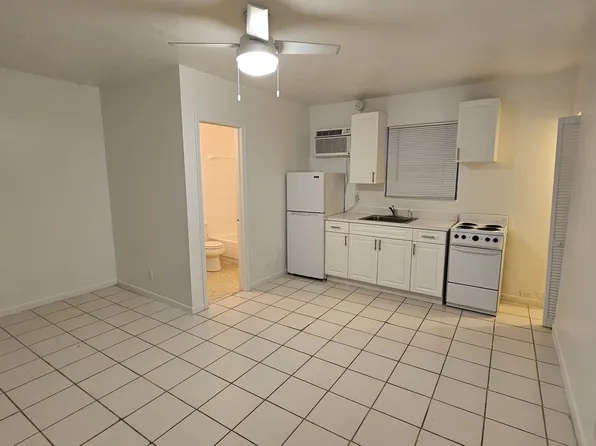 (undisclosed Address), Hallandale, FL 33009