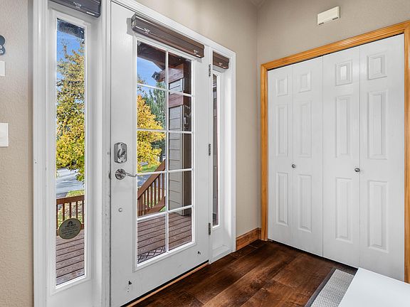 4th image of 855 Golden Pheasant Dr