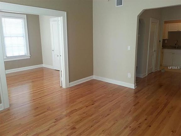 3rd image of 511 S Westland Ave APT 12