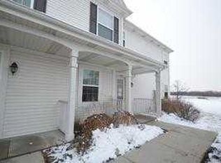 2884 E Fieldstone Way, Sturtevant, WI 53177