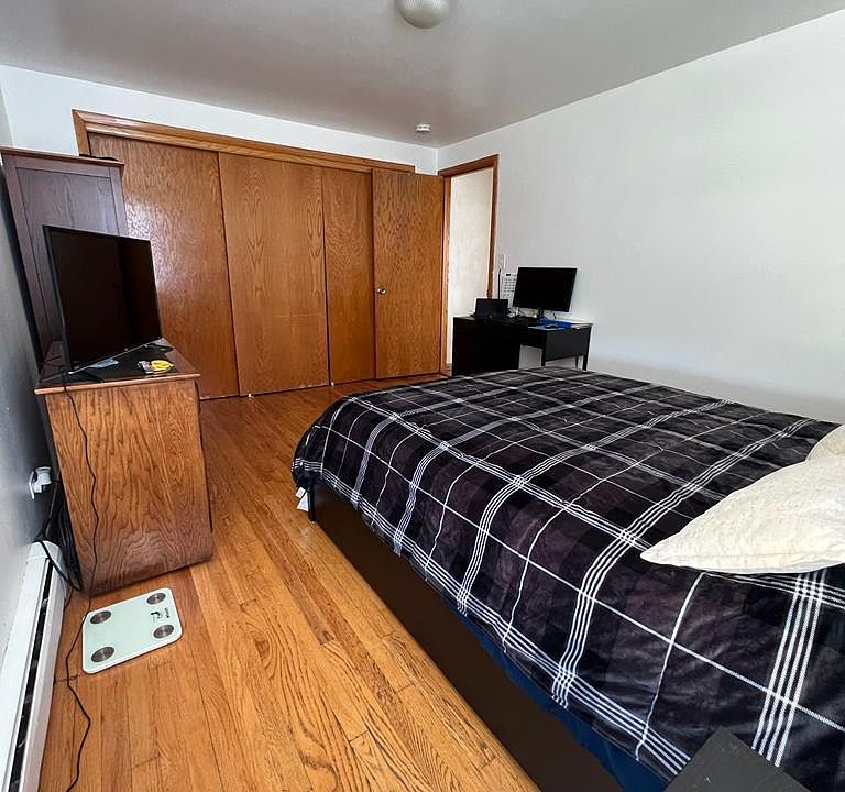 1st image of 6212 W Montrose Ave #2S