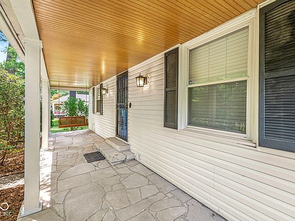 3rd image of 5402 Singleton St
