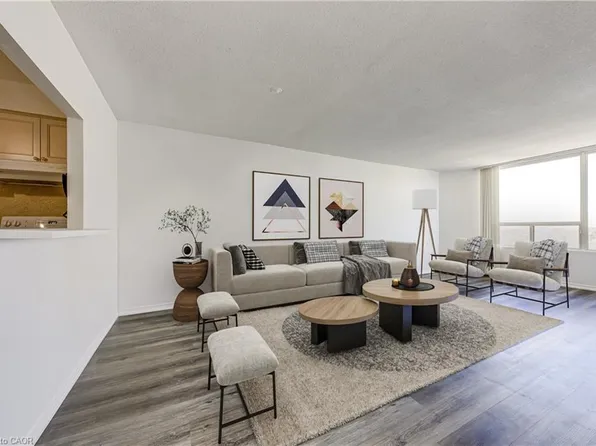 1270 Maple Crossing Blvd #1705, Burlington, ON L7S 2J3