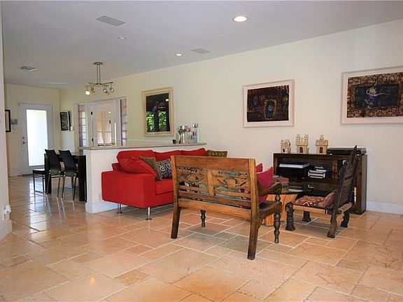5th image of 1725 NE 17th Way