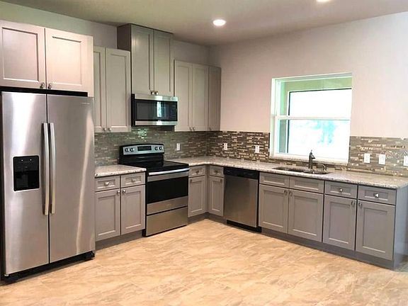 2nd image of 8 Brelyn Pl #B