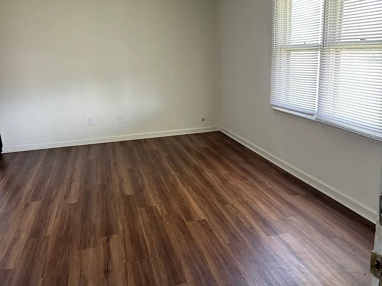 101 N Hill N Dale St #15 — Photo 4