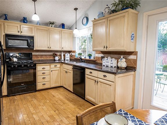 4th image of 4218 S 297th Pl