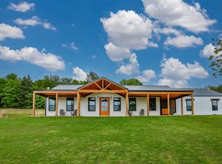 1610 Jrc Rd, Gainesville, TX 76240