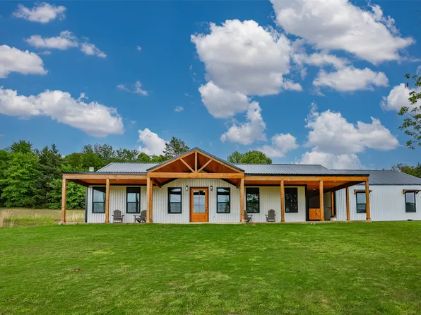 1610 Jrc Rd, Gainesville, TX 76240