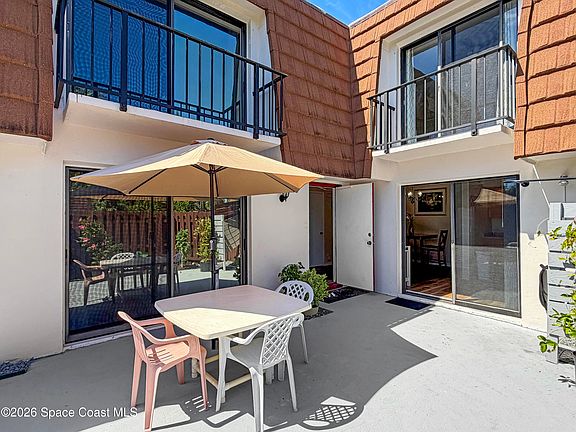 5th image of 2717 Kaileen Cir NE