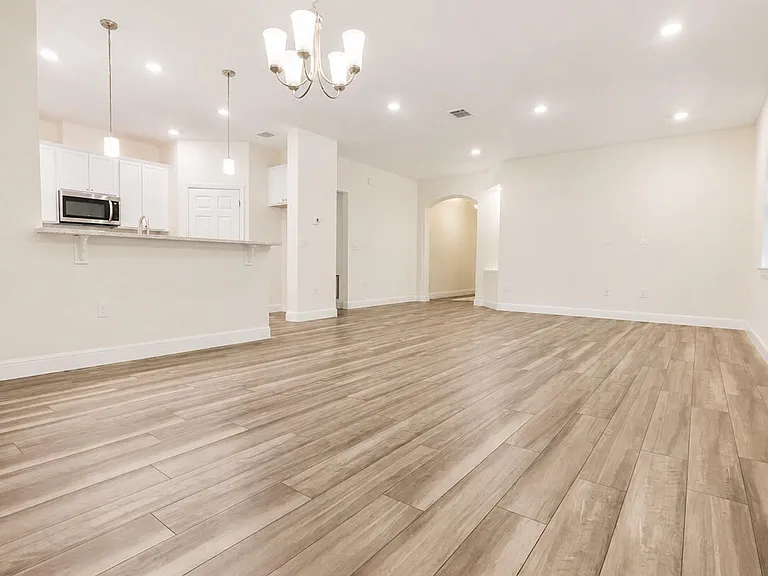 22 Oakleaf Way — Photo 2