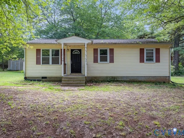 1912 Capeway Rd, Powhatan, VA 23139