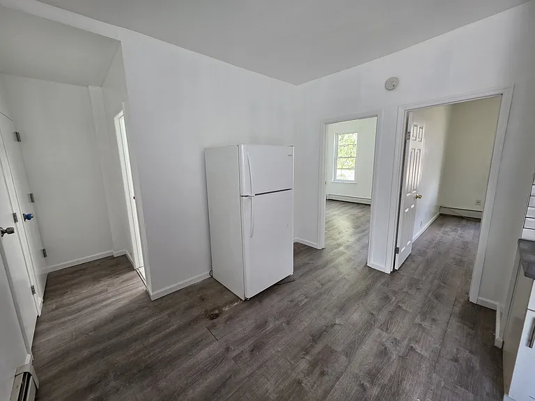 18717 Linden Blvd #2R — Photo 2