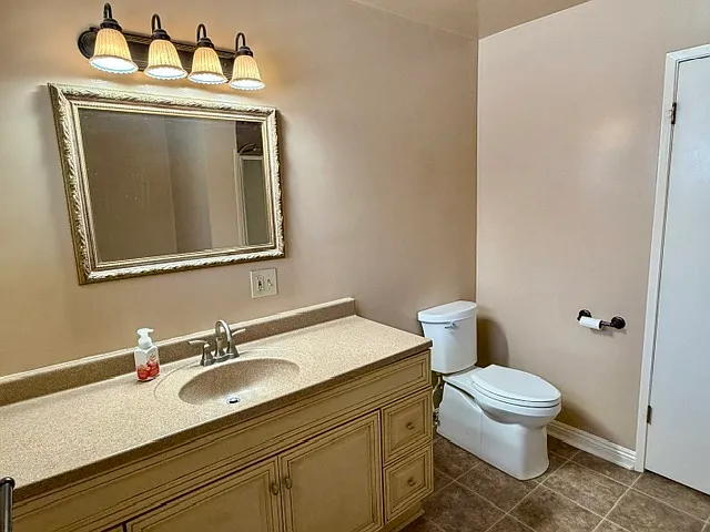 313 N Acacia Ave #D — Photo 42