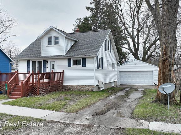 3rd image of 317 Green St