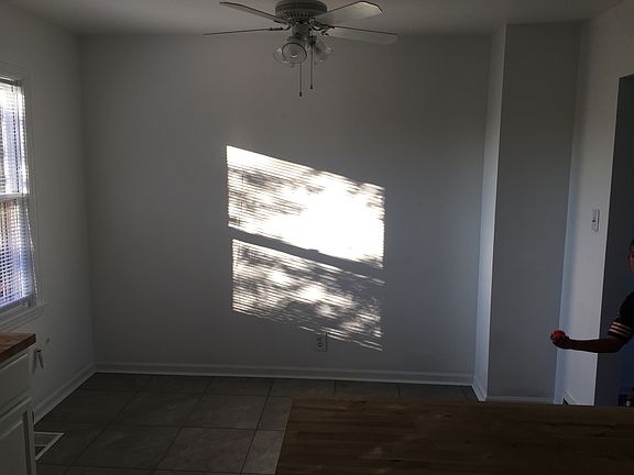 Kitchen Table Area