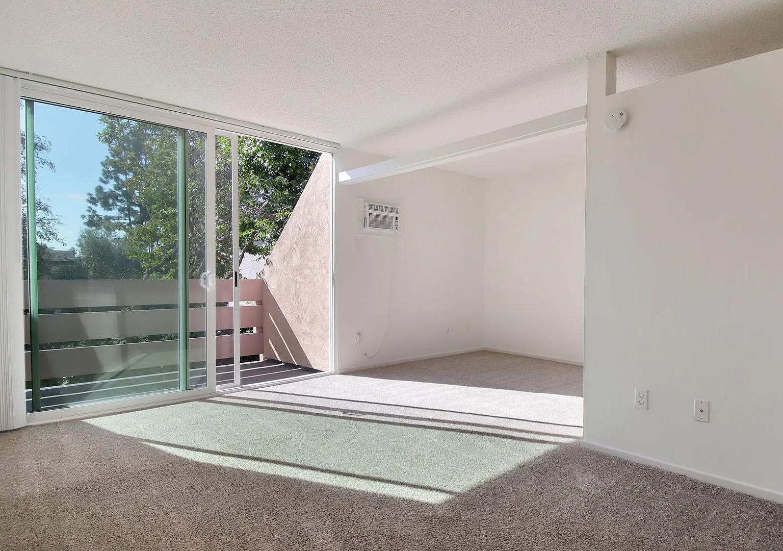 Casa Parks Apartments — Photo 3