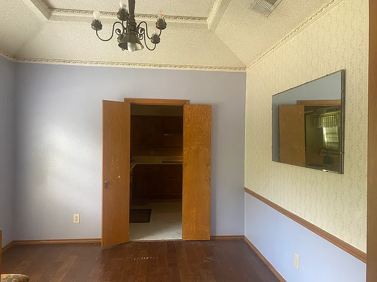 2738 Belmeade Dr — Photo 8