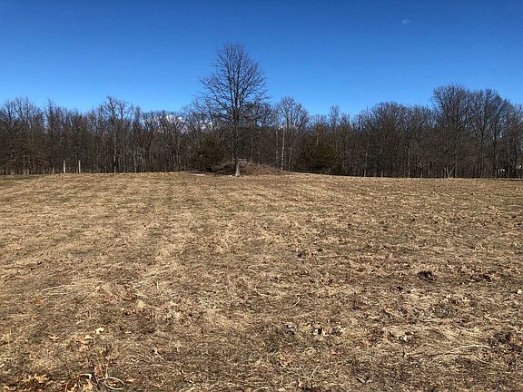 5th image of 5 Apple Valley Ln