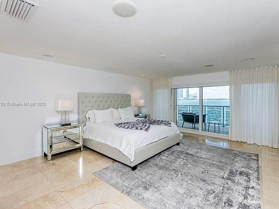 5th image of 891 N Venetian Dr