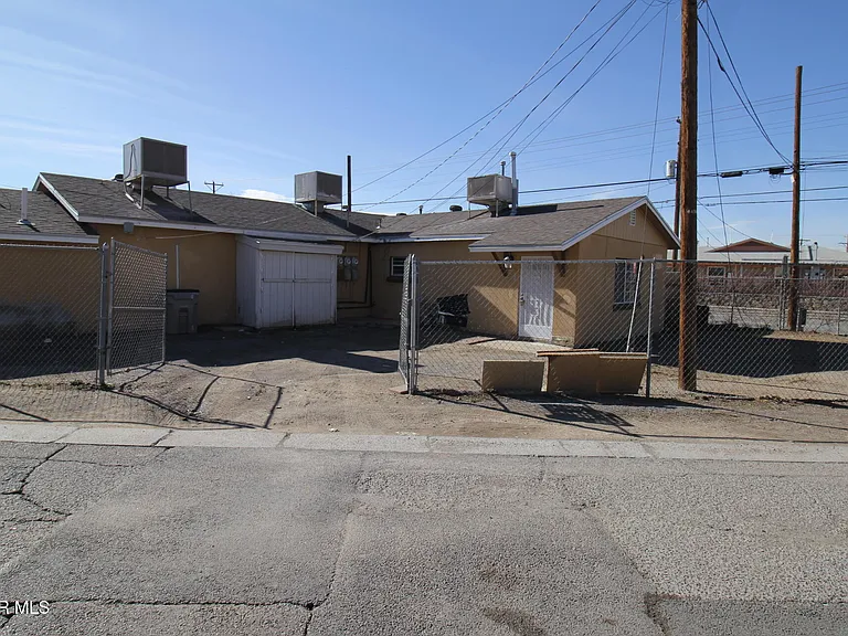 8903 Old County Road A #EL — Photo 30