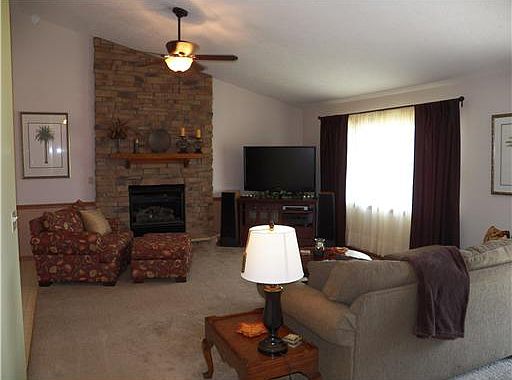 4th image of 54810 Kristi Ln
