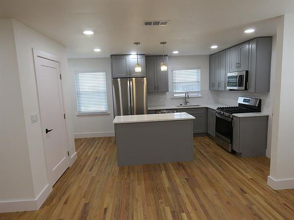 2nd image of 413 Marilu St