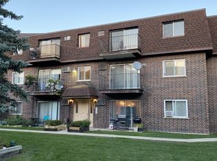 9368 Golf Rd APT 1A, Des Plaines, IL 60016