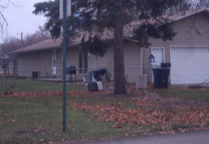 2nd image of 700 N Maplewood Dr