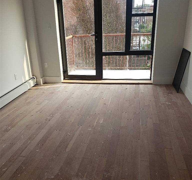 1st image of 17701 Jamaica Ave