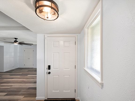 4th image of 2316 Gilbert Cir