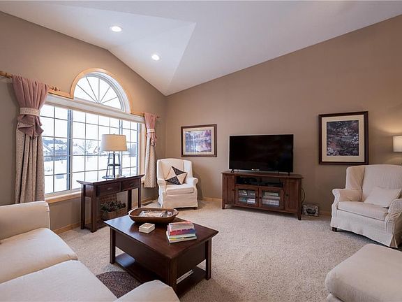 5th image of 3012 West Ridge Drive