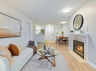 855 W 16th St #313, North Vancouver, BC