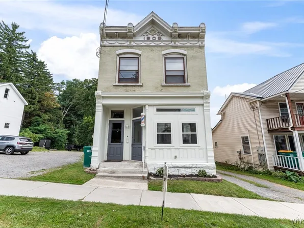 11 N Main St, Castile, NY 14427