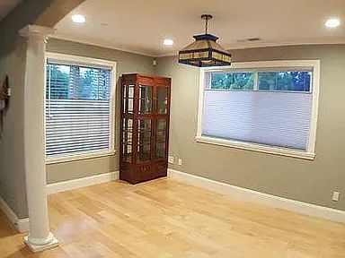 4th image of 458 Bryan Ave #1