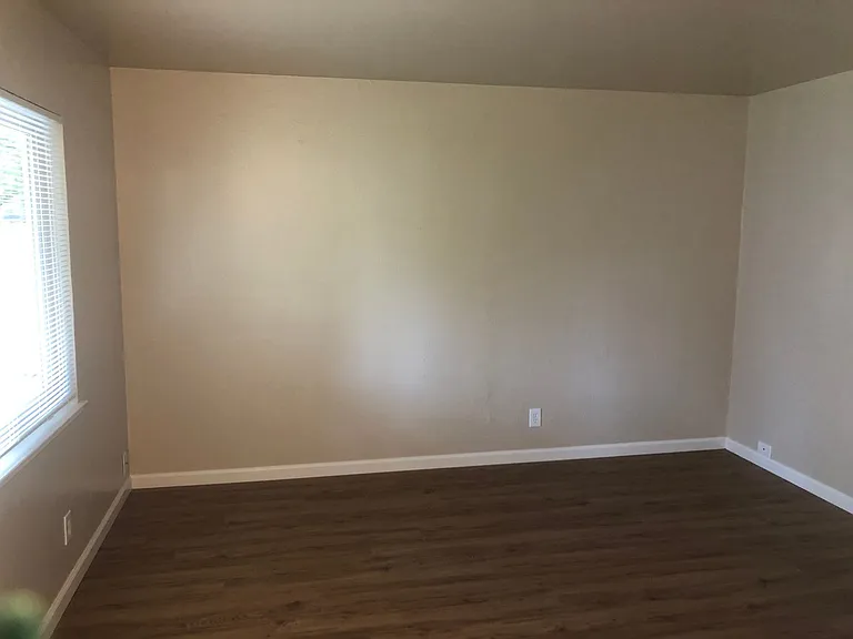 125 College St #1-7 — Photo 4