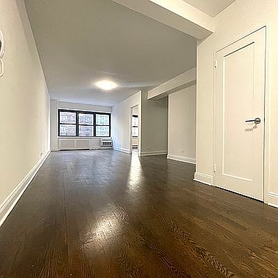 1st image of 157 E 57th St APT 9E