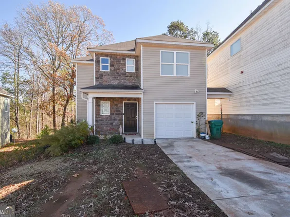 657 Carlton Pointe Dr, Palmetto, GA 30268