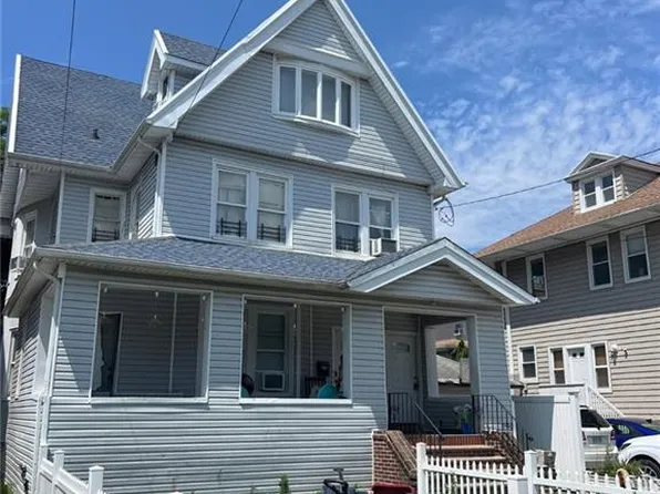 249 Beach 117th St, Far Rockaway, NY 11694