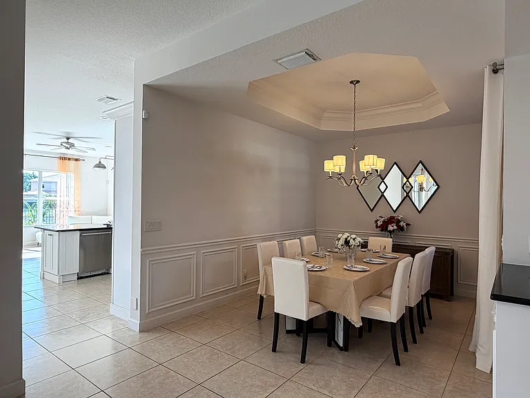 143 Isle Verde Way — Photo 12