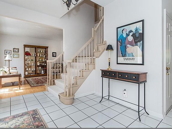 4th image of 8490 Countryview Dr