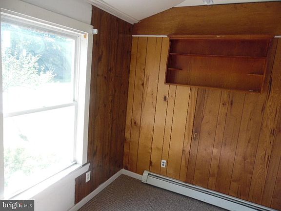 3rd image of 217 Magnolia Ave
