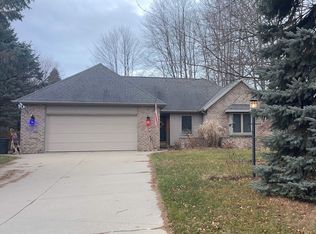 3307 Richards Dr, Port Huron, MI 48060