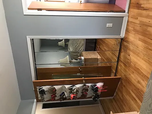 Rented by Roz Khan, LREB | media 9