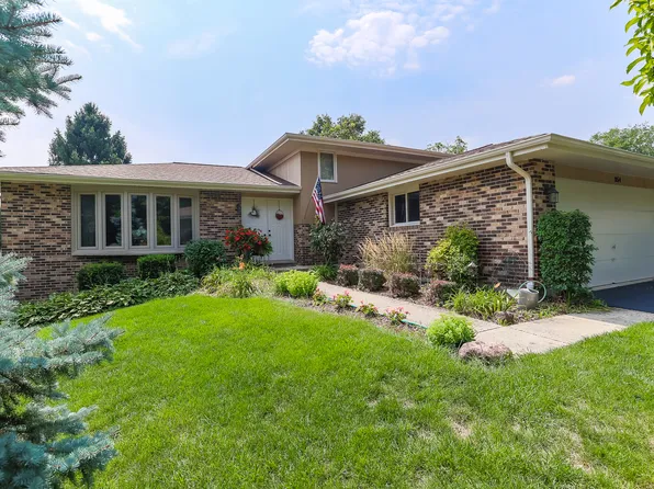 854 E Lawrence Ave, West Chicago, IL 60185