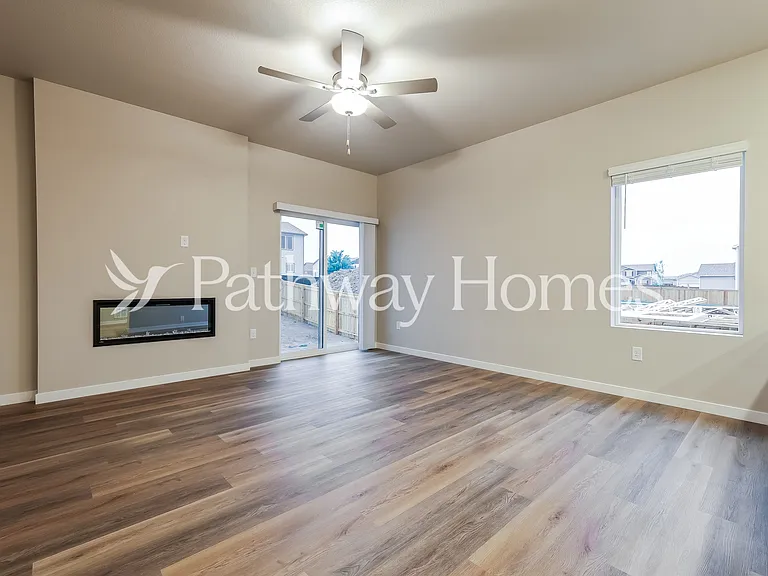 963 Cascade Falls St — Photo 3