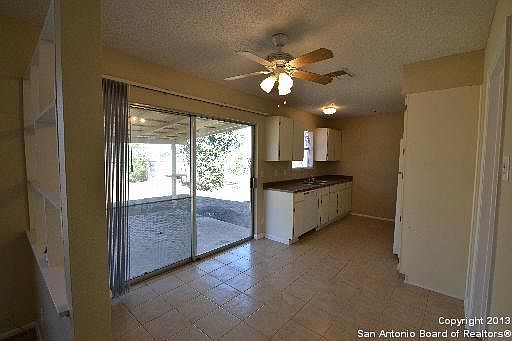 5th image of 11623 Spring Mont Dr