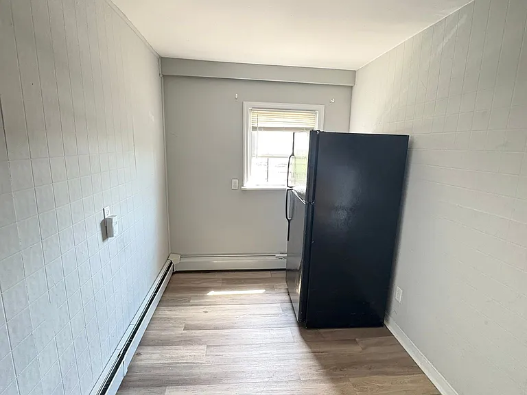 63 Montgomery St #2 — Photo 3